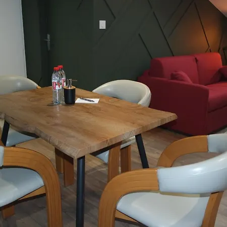 De La Sittelle Couette-café