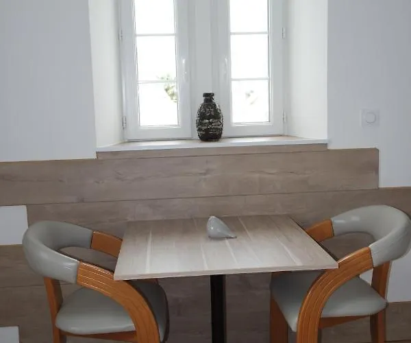 De La Sittelle Frühstückspension Aizenay